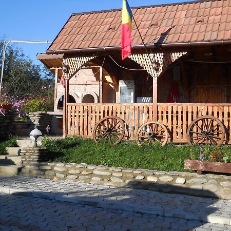 Pensiunea Roua Muntilor Sîmbăta de Sus Eksteriør bilde